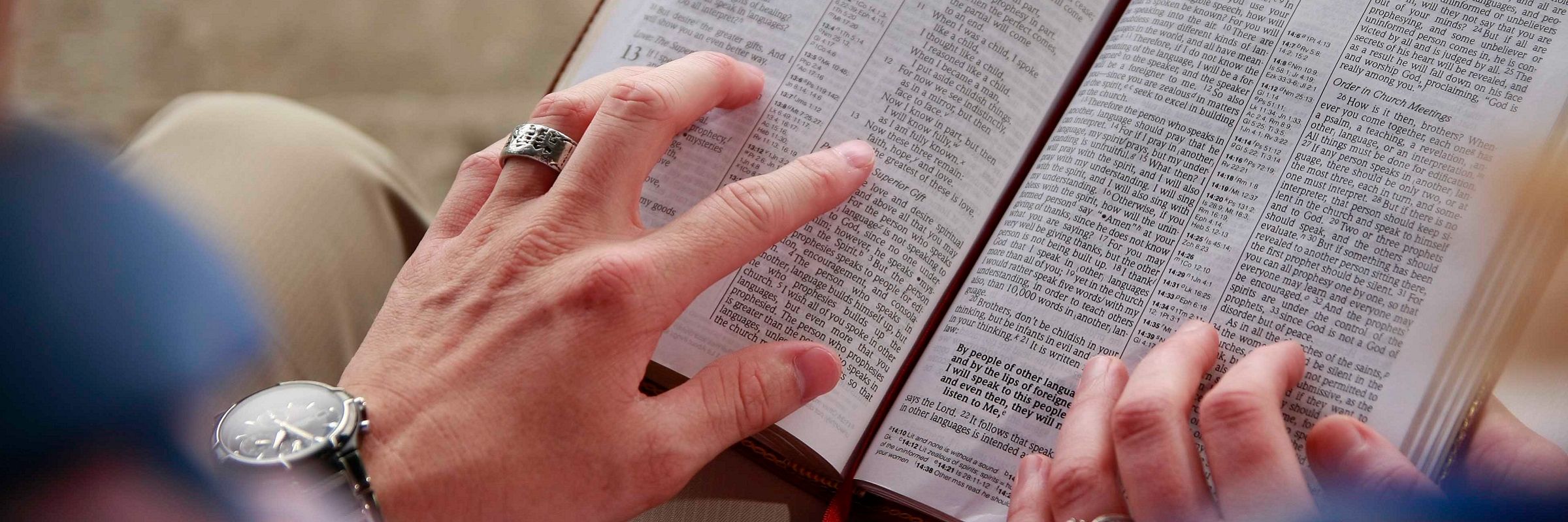 Gespräch über die Bibel